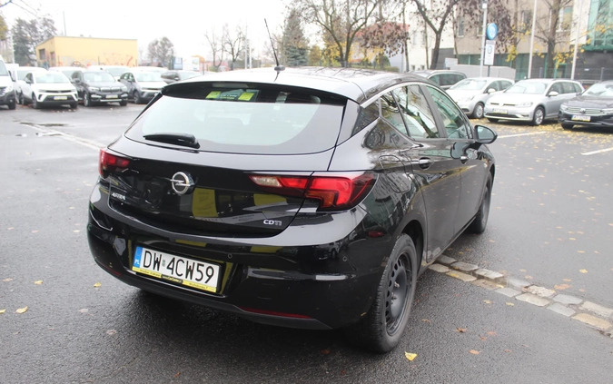 Opel Astra cena 55900 przebieg: 72038, rok produkcji 2018 z Wrocław małe 436